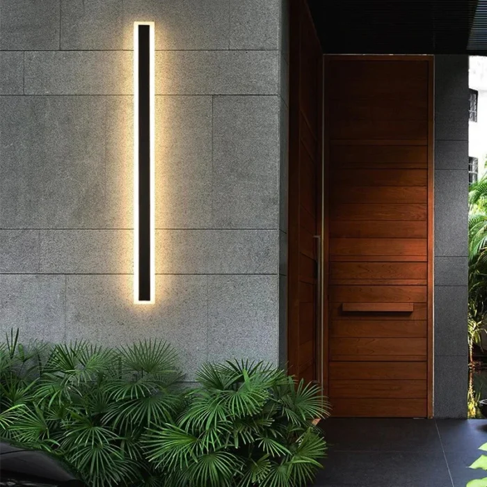 Evlon Outdoor Wall Light