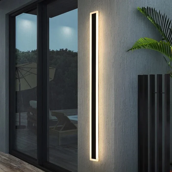 Evlon Outdoor Wall Light